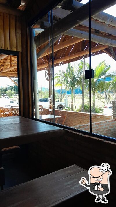 a área exterior é uma característica importante do Pesque Pague Restaurante Dovale
