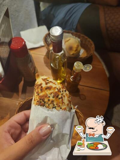 Comida em Calzone do Bigode