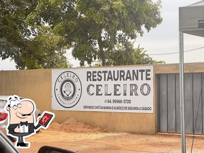 Veja imagens do exterior do Celeiro restaurante