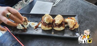 Platos en Espetinho do Dely