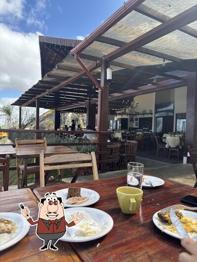 Comida em Restaurante Vista Bela