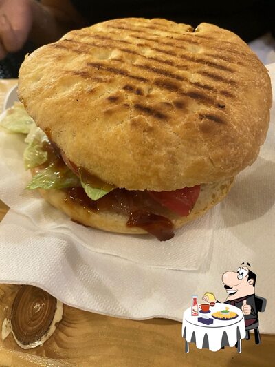 Concediti un bell'hamburger al pub & bar Bar Palma - 12