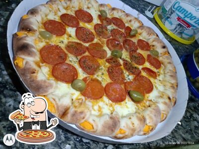 No F&R Pizzaria, você pode desfrutar de pizza