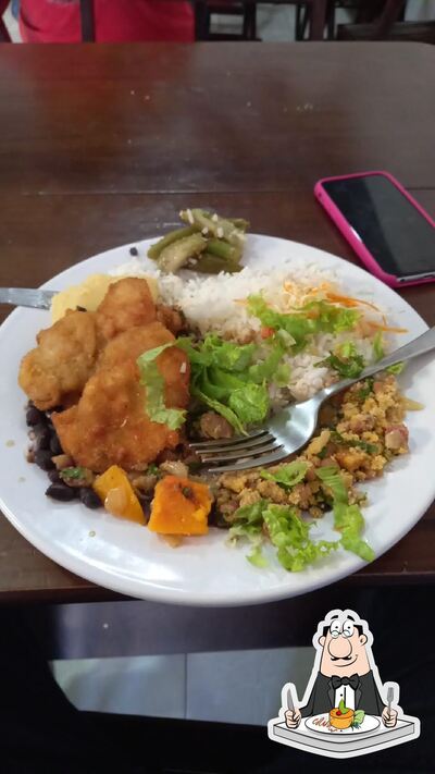 Comida em Restaurante Shirley