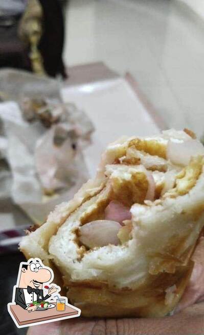 Food at Roll Hub
