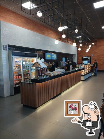 Veja imagens do interior do Lanchonete e Restaurante Tibagi