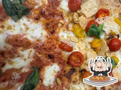 Prenez des pizzas à Addor e Pizz... Macchia