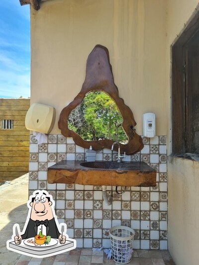 Platos en Panela de Barro Beach- Restaurante com acesso a Lagoa dos Tambaqui