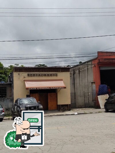 Veja imagens do exterior do Restaurante Cris Comida Caseira