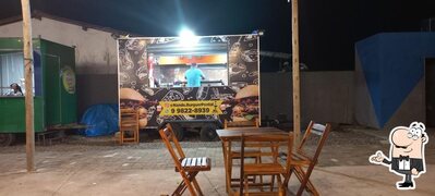 Veja imagens do interior do Nando Burger
