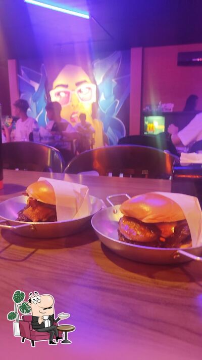 O interior do Billie Hamburgers