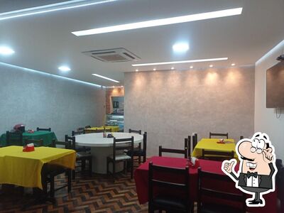 Veja imagens do interior do Pizzaria stop lanche