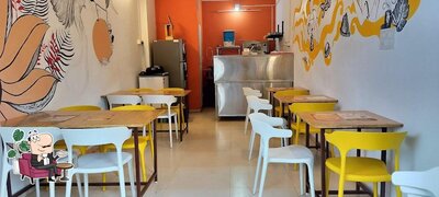 Check out how Thrive Café looks inside