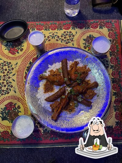 Food at SALAM E WAZWAN