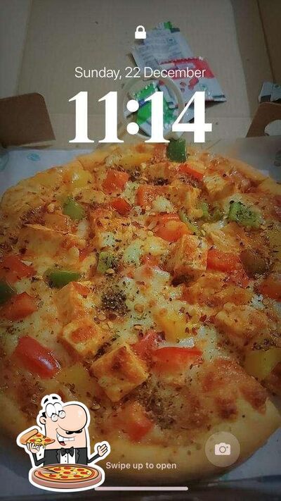 Order pizza at Kalatit Bakery