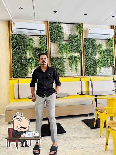 The interior of Nagpal Chole bhature