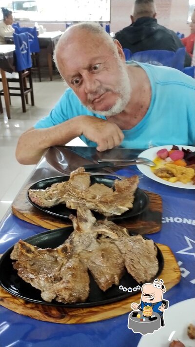Comida em Churrascaria ESTRELA AZUL
