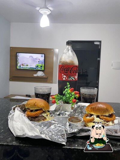 Platos en Santos Burguer