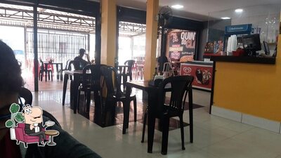 O interior do Top Burguer