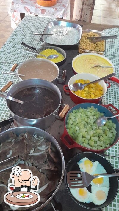 Comida em Restaurante JP