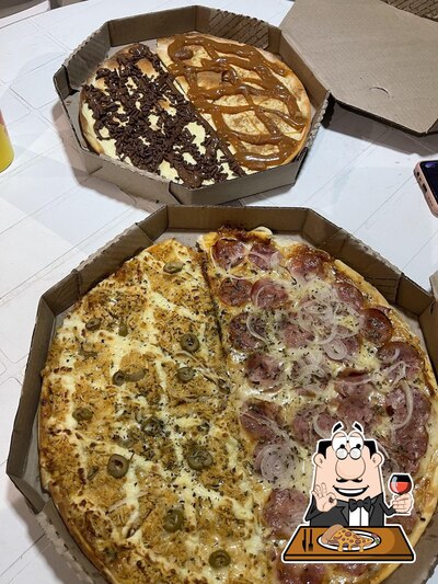 Consiga pizza no PIZZARIA SAMPAS