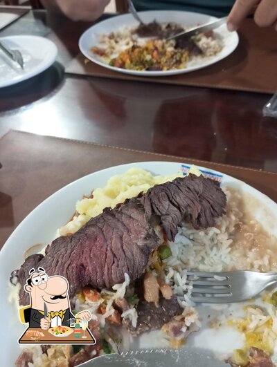Comida em RESTAURANTE E CHURRASCARIA TREVO ITAI