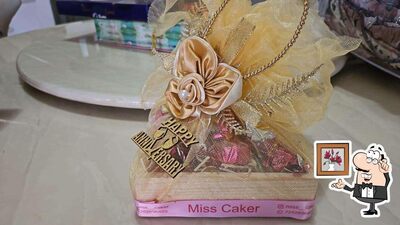 Check out how Miss Caker looks inside