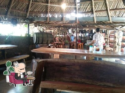 Sente em uma das mesas no Restaurante Pimenta