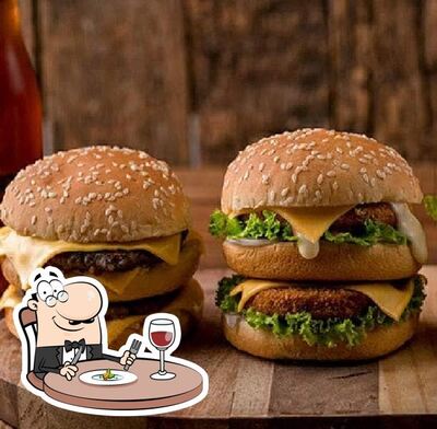 Food at Hamburger Moment