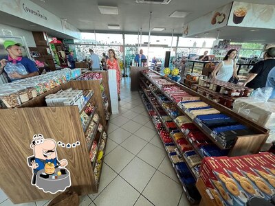 Platos en Deck no rio