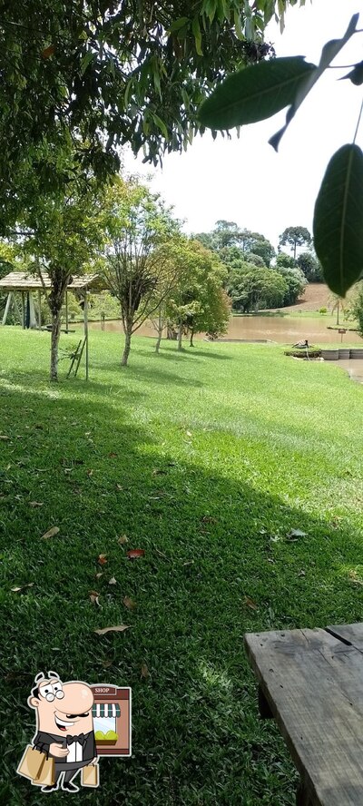 Descubra a área externa do Pesque pague Ebenezer