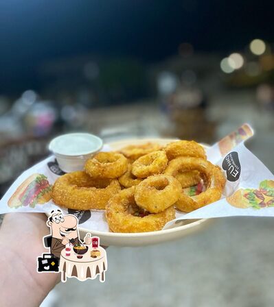 Platos en MK LANCHES