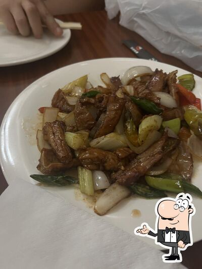 Siediti a un tavolo di Xiangzi Ristorante Cinese