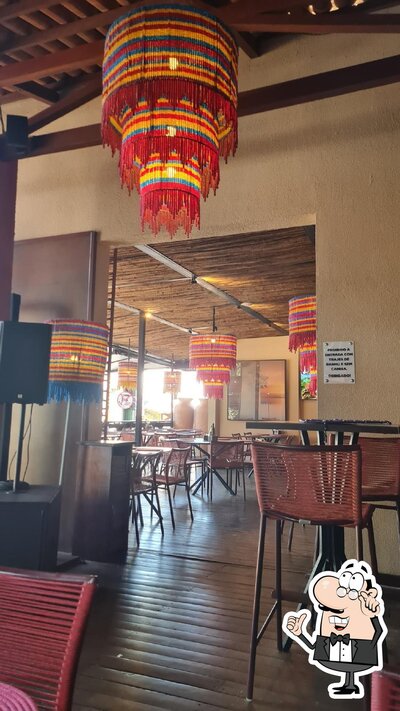 O interior do Tamariz Restaurante