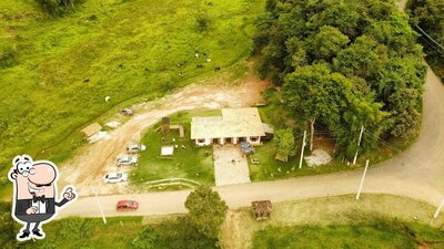 a área exterior é uma característica importante do Casa Roça