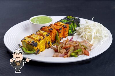 Meals @99 offers a selection of beverages
