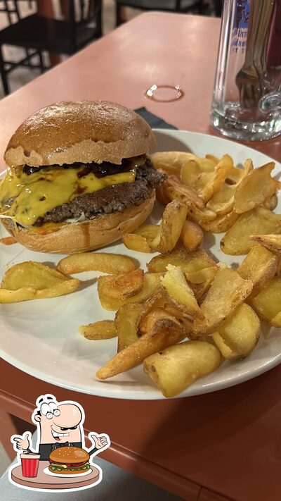 Concediti un bell'hamburger al ristorante Kaos