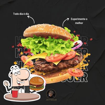 Experimente um dos hambúrgueres servidos no Rottweiler Lanches