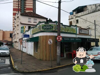 O exterior do Padaria Dores