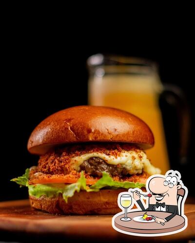 Comida em Divino's Burger e Pizza