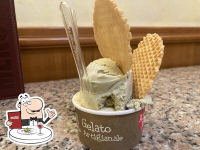 Platti al Gelateria CB