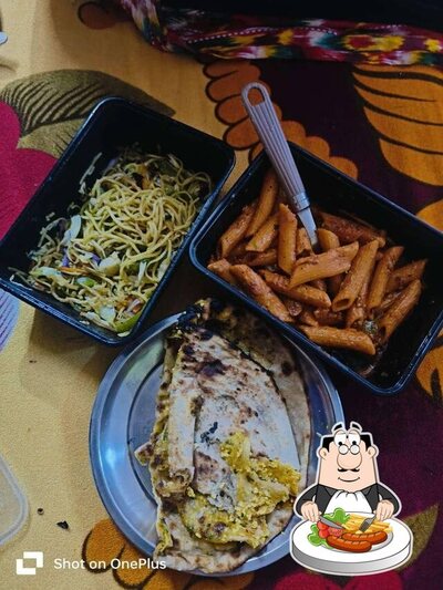 Food at Mom’s Kitchen