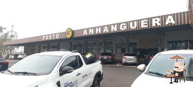Você pode espairecer no na área externa do Posto Anhanguera