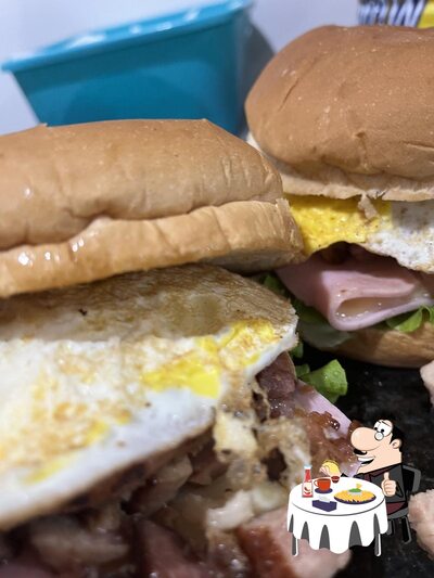 Peça um hambúrguer no Padaria e Lanchonete Sabor divino