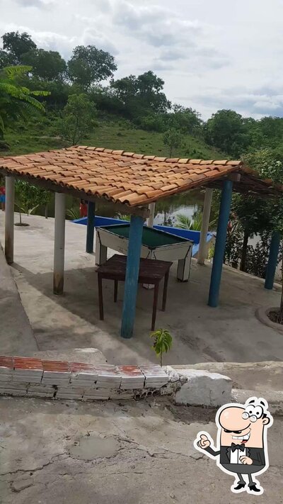 a parte exterior é uma característica importante do Bar do Açude do Dedé