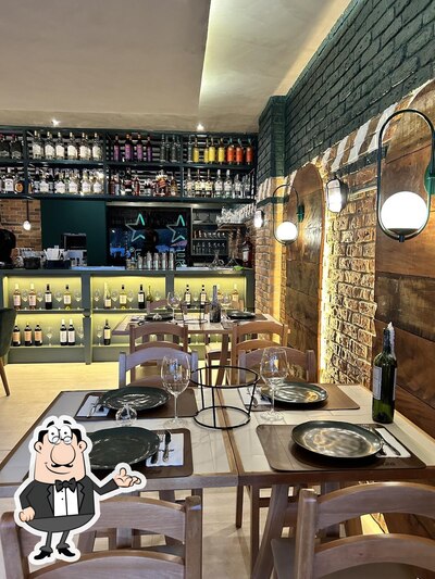O interior do Bratza Pizzaria Barra Mall