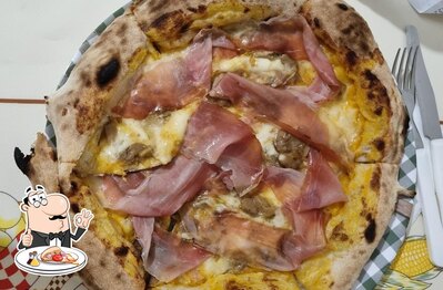 Scegli tra le molte varianti di pizza