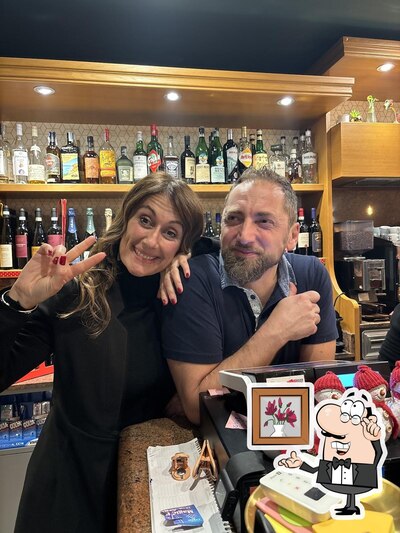 Siediti a un tavolo di HappyEasy
