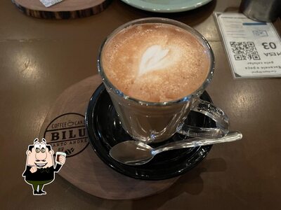 Desfrute de um drinque no Coffee & Cake Bilu