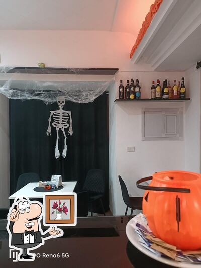 Siediti a un tavolo di Bar La Rotonda